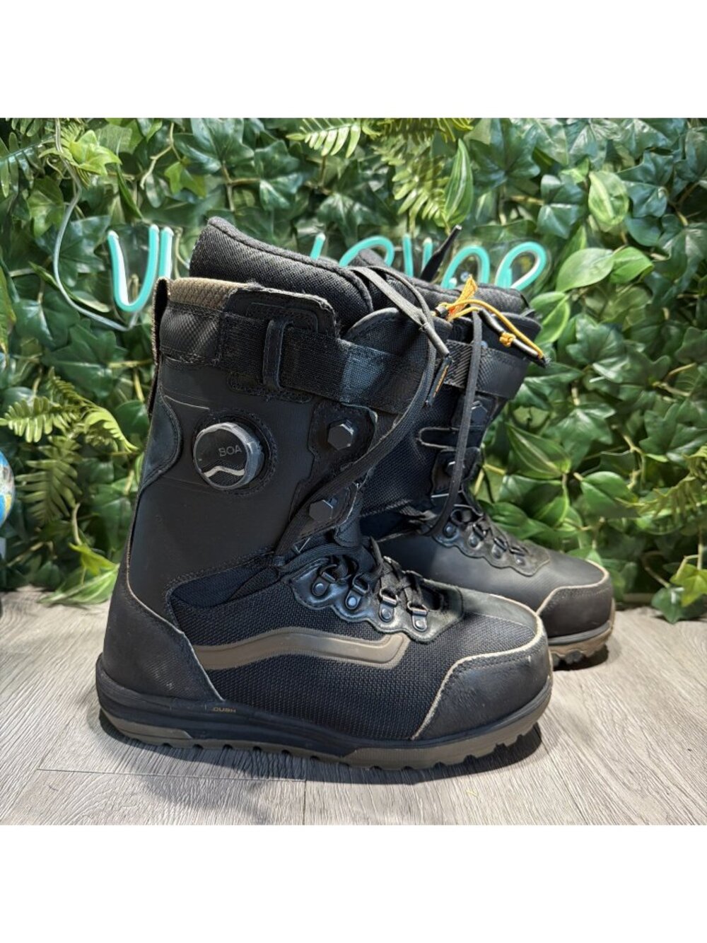 VANS Infuse V3 UltraCush Men's Snowboard Boots Black/Canteen Sz 8.5 VN0A3DIL0CB